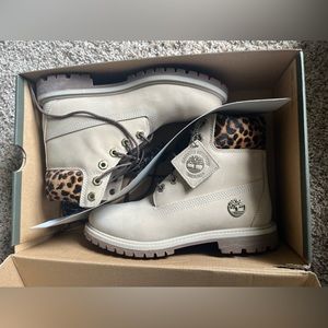 Timberland Cheetah Waterproof Nubuck Size 7.5